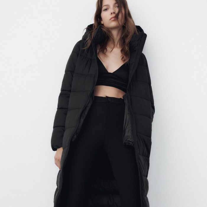 Water-repellent packaway puffer coat